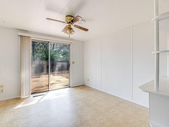 5th image of 60866 Granite Dr