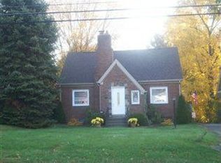 408 Darlington Rd, Patterson Hts, PA 15010