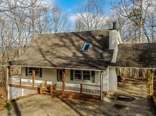 323 Hickory Ridge Dr, Ellijay, GA 30536