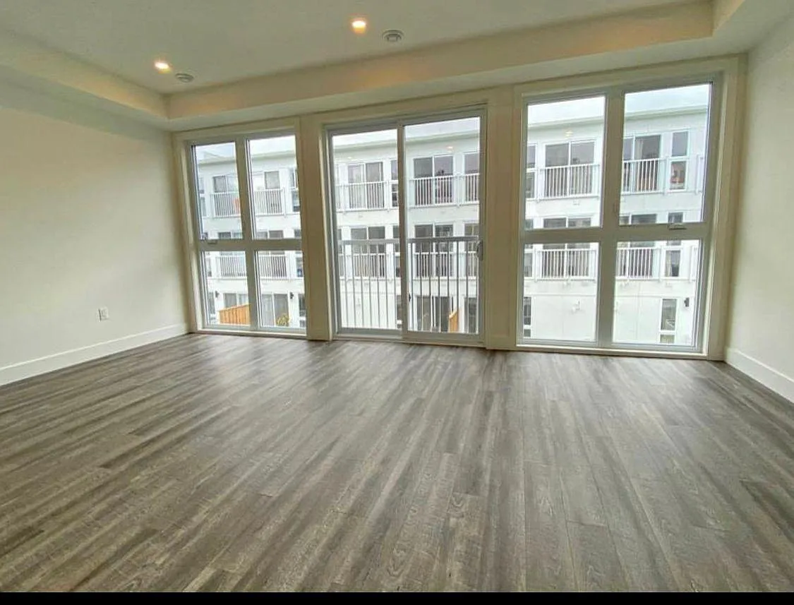 234 Edgevalley Rd #3 photo 1