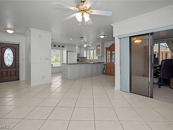 3rd image of 628 SE 12th Ct APT 39
