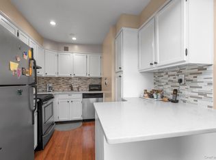 166-31 9th Ave #8A, Whitestone, NY