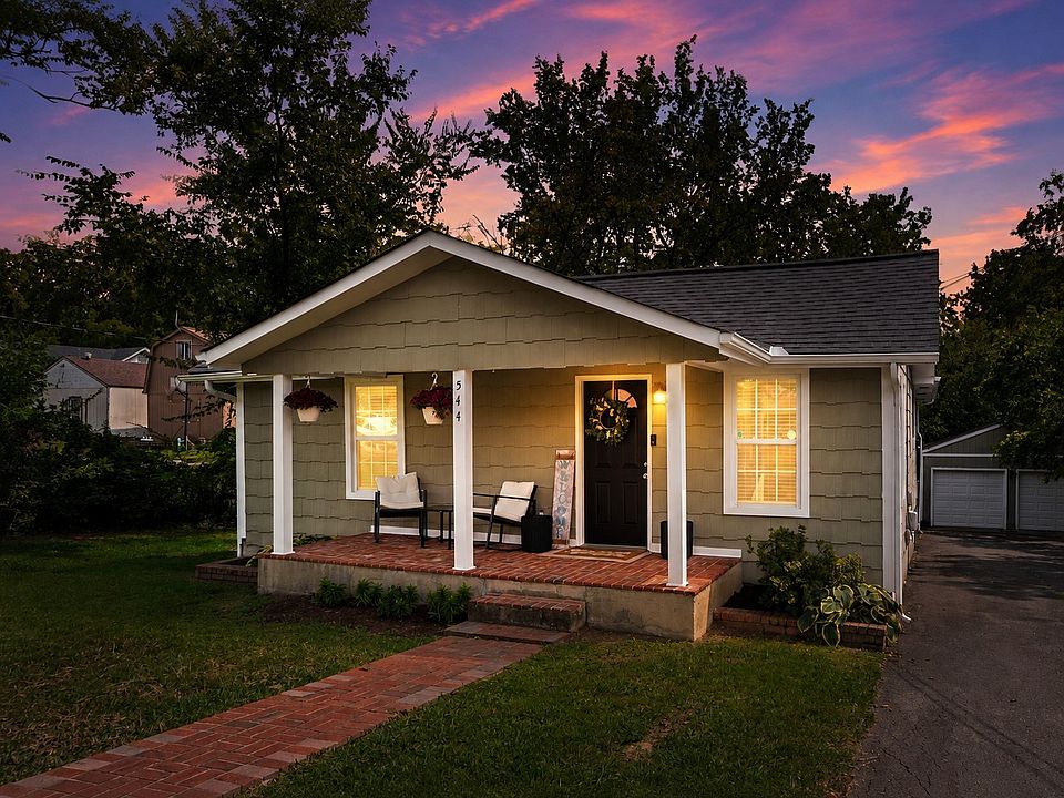 1st image of 544 Maplewood Ln