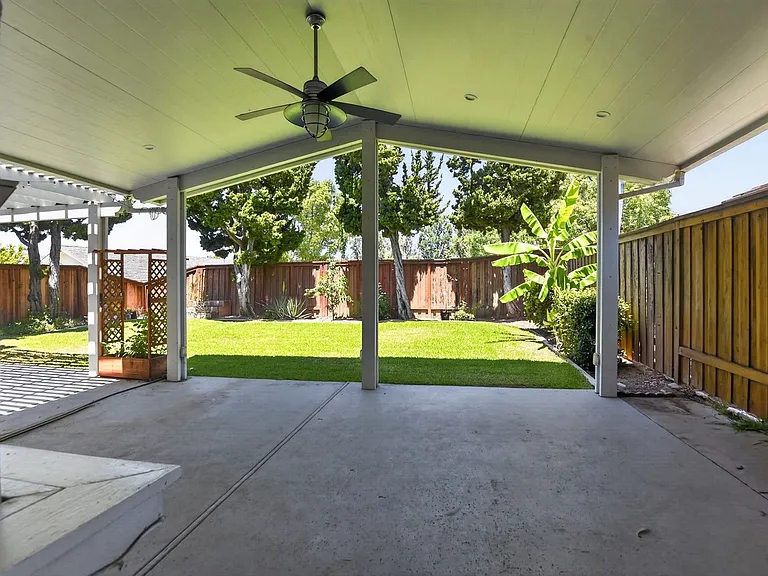 2173 Arbor Cir — Photo 14