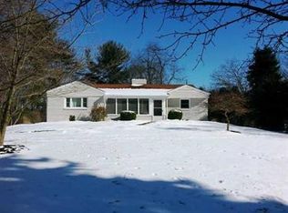 9406 Woodcrest Rd, Pittsburgh, PA 15237