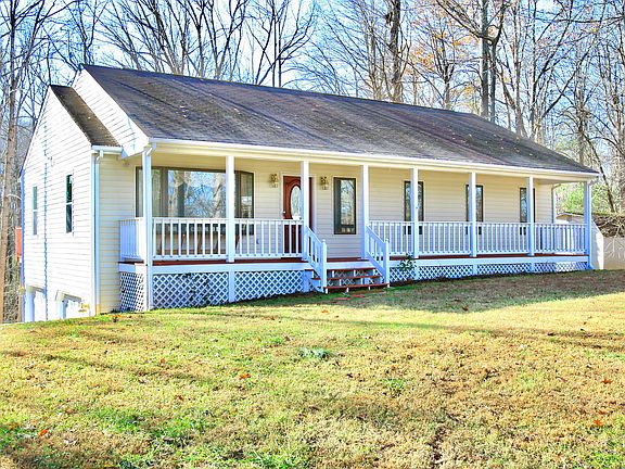 2nd image of 112 Woodlake Dr