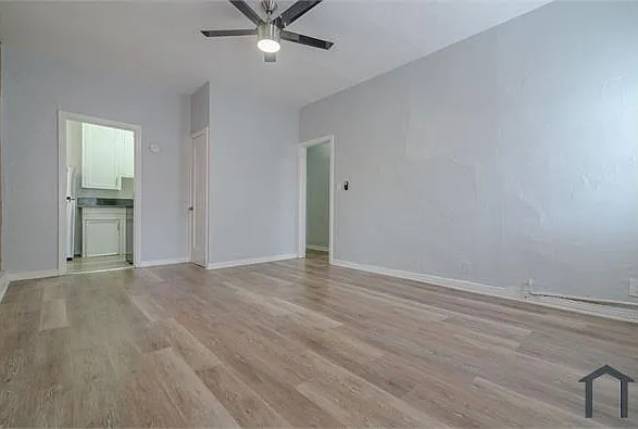 130 N Westmoreland Ave #208 — Photo 5