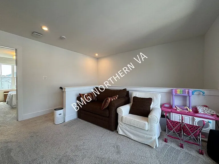 7435 Rocky Creek Ter — Photo 27