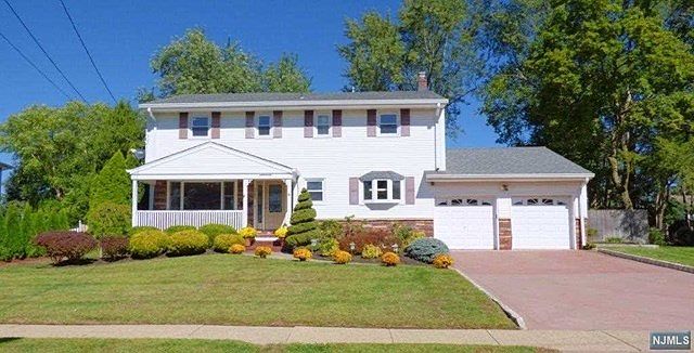 1st image of 345 Webster Dr