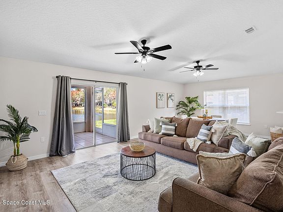 5th image of 1763 Vista Lake Cir