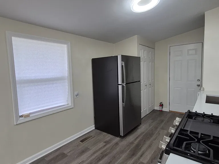 2383 Marshall Pl — Photo 4