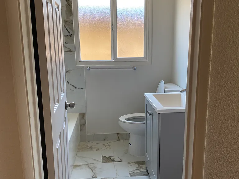 88 Starr Ave — Photo 9