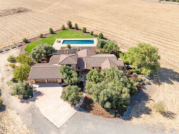 2nd image of 5724 Silveyville Road