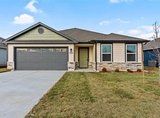 20288 W 194th Ter, Spring Hill, KS 66083