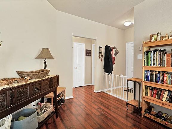 3rd image of 10331 Scenic Vista Dr