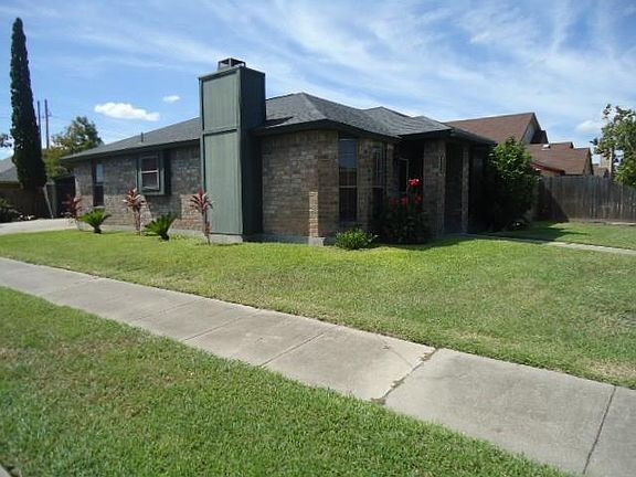 2nd image of 2621 Bevecrest Dr