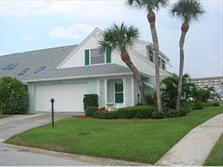 1st image of 217 Emerald Dr N