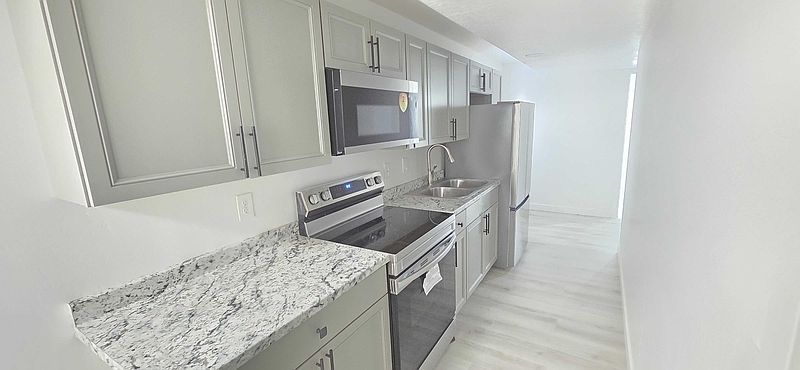 1st image of 5297 W Halton Ln