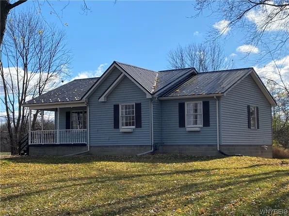 6928 Telephone Rd, Pavilion, NY 14525