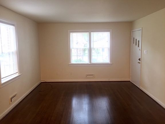 3rd image of 5305 W Franklin St #1