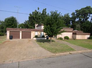 1014 Westwood Rd, Enid, OK 73703