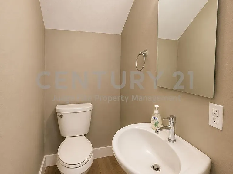 1320 May St #200 — Photo 22