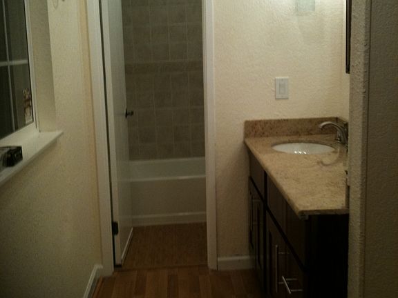 3rd image of 1205 Club Dr