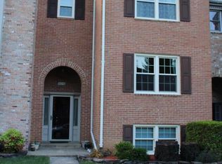 2016 Hopewood Dr, Falls Church, VA 22043