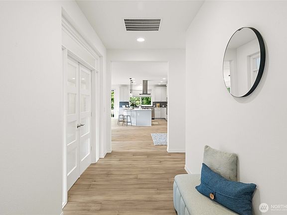 4th image of 18915 143rd Street E