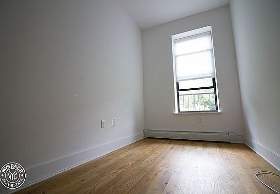 3rd image of 538 Gates Ave #6