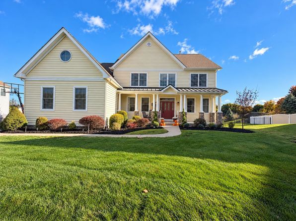 47 Deangelis Dr