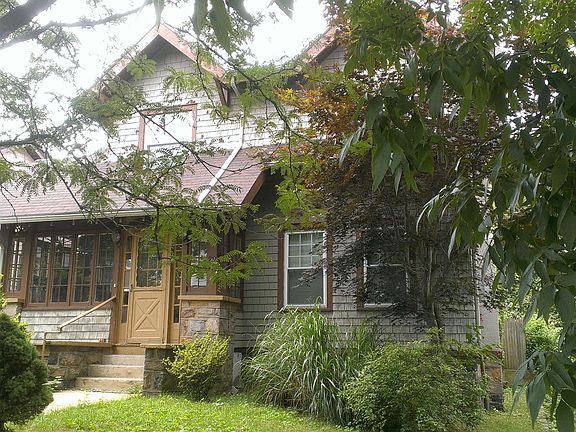 2nd image of 29 Bayley Ave