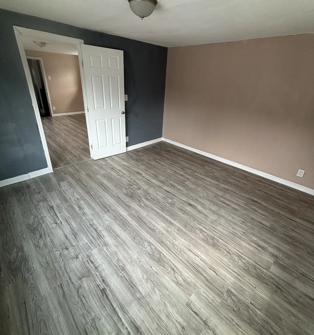 4 bed, 1.5 bath, 1800 sqft, $1,899 — Photo 3