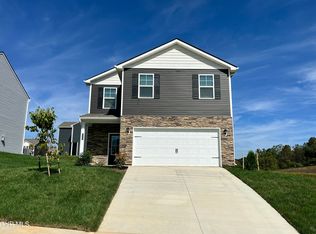 424 Quiver St, Johnson City, TN 37604
