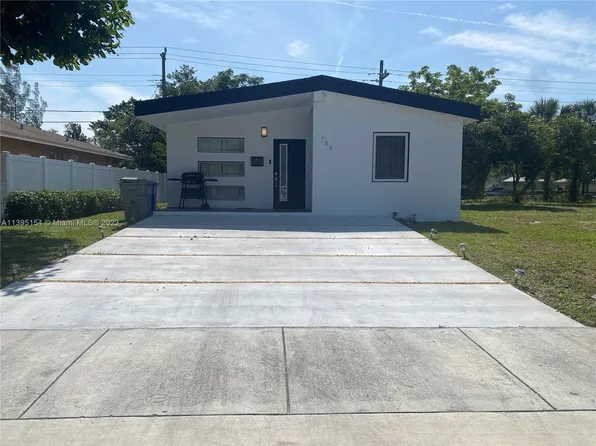 700 NW 17th Ter, Pompano Beach, FL 33069