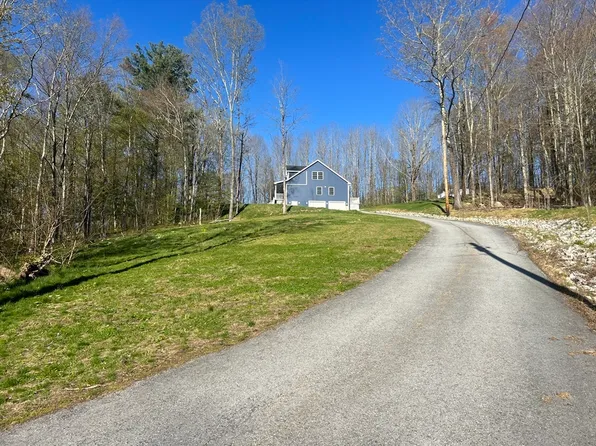 57 & 59 Pumpkin Ln, Charlton, MA 01507