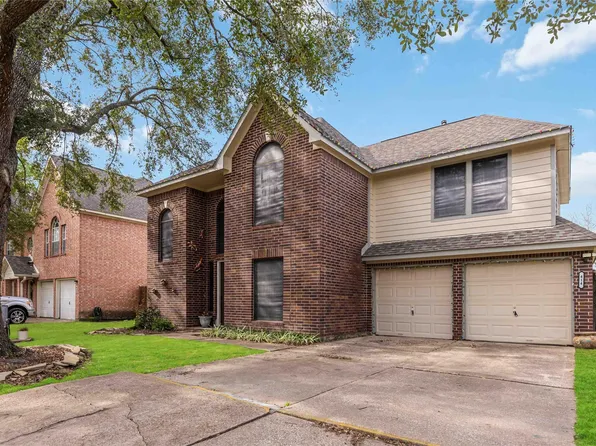 414 Welford Ln, Highlands, TX 77562