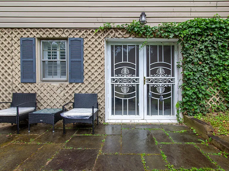 6034 Chesterbrook Rd #B — Photo 45