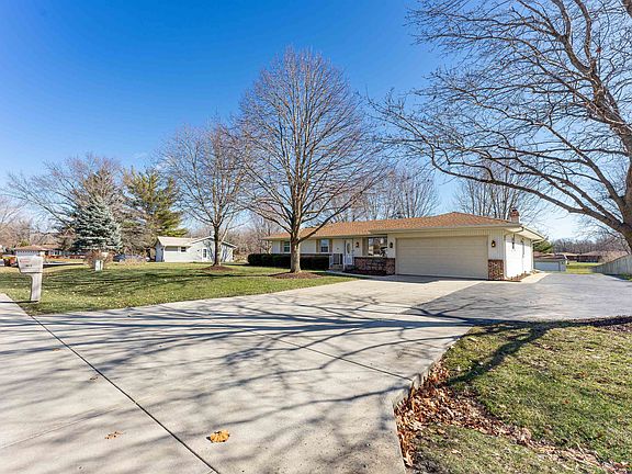 3rd image of 4961 Apollo Dr