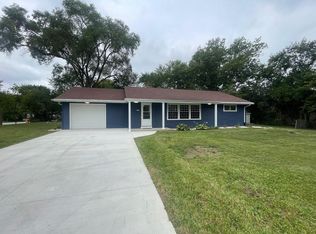 1515 S Sunny Slope Rd, New Berlin, WI 53151