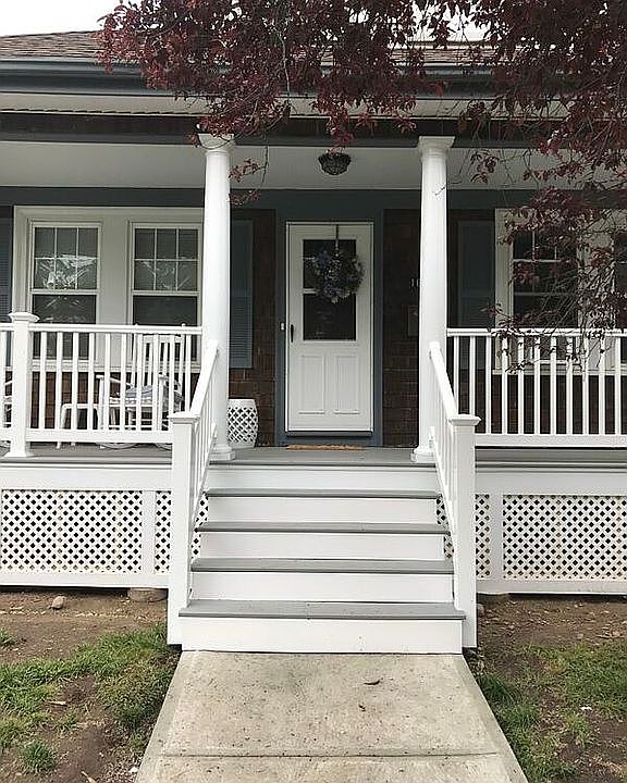 upgraded entry and porch