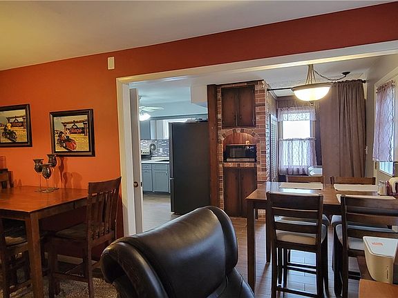 4th image of 4109 Elmwood Ave