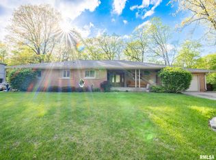 10901 N Sleepy Hollow Rd, Peoria, IL 61615