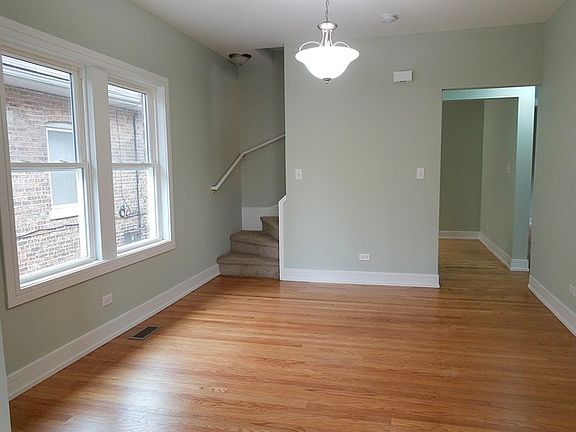4th image of 130 Bellwood Ave