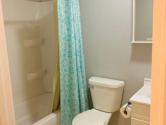 4th image of 224 Shiloh Ln