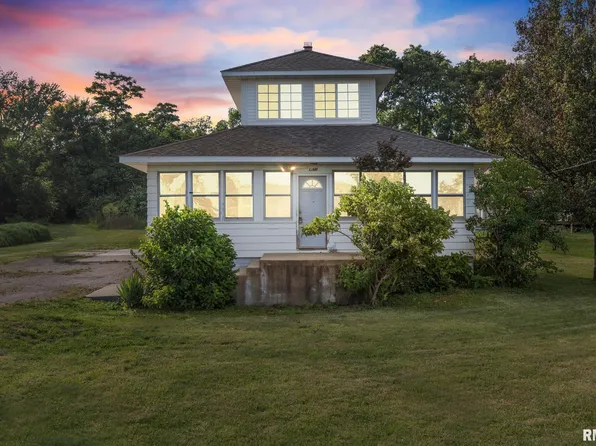 13801 N River Beach Dr, Chillicothe, IL 61523