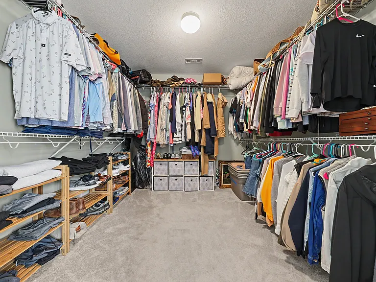 1147 Looking Glass Ln — Photo 26