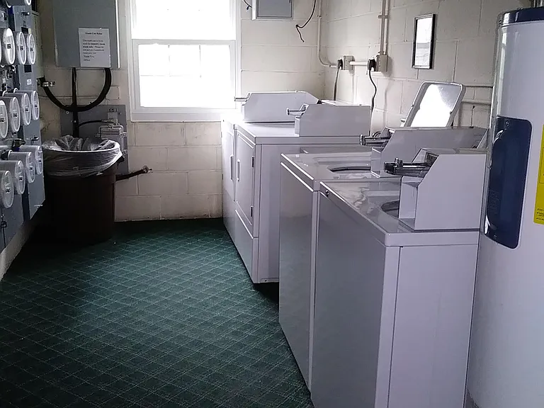 Lees Crossing Apartments — Photo 16