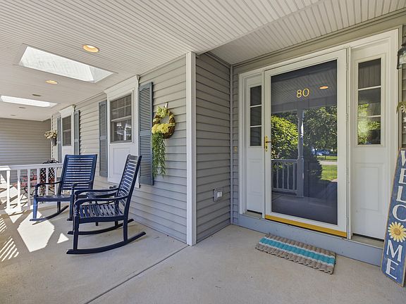 4th image of 80 Stratford Place #80