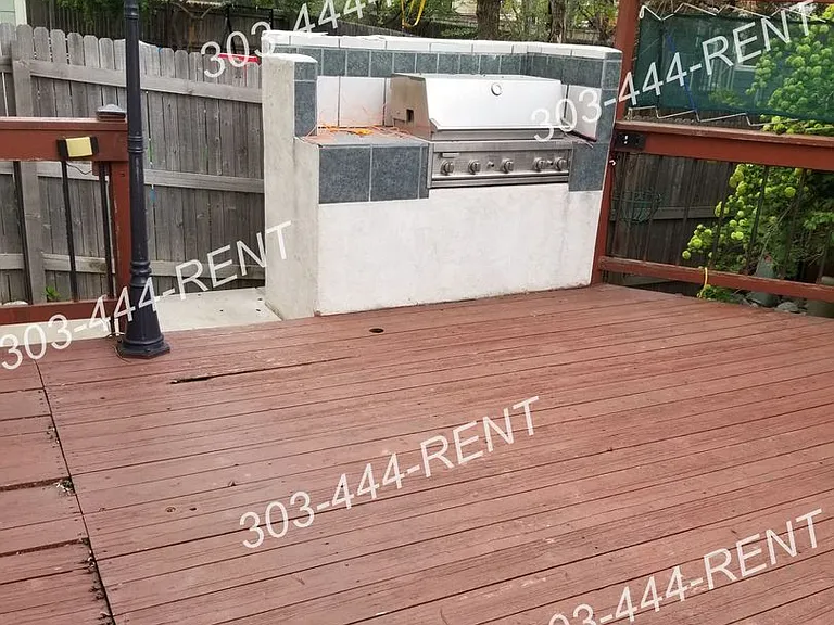 12245 Locust St — Photo 4